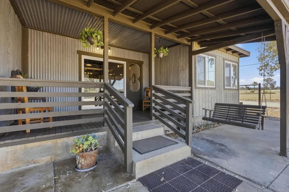 1077 Montecito Way Ramona, CA 92065