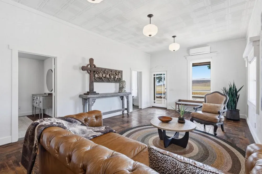1077 Montecito Way Ramona, CA 92065