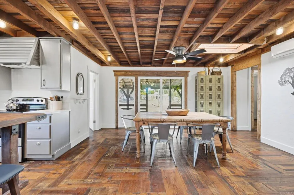 1077 Montecito Way Ramona, CA 92065