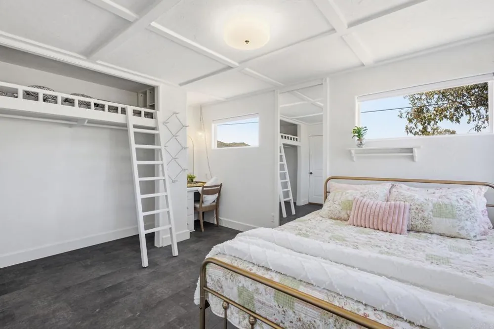 1077 Montecito Way Ramona, CA 92065