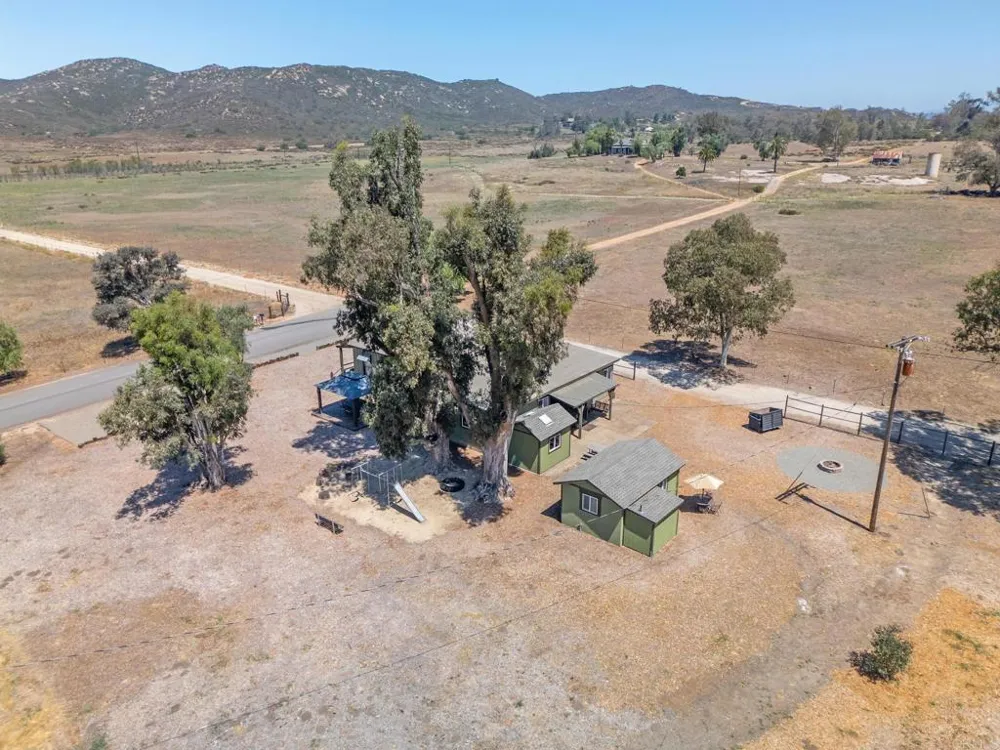 1077 Montecito Way Ramona, CA 92065