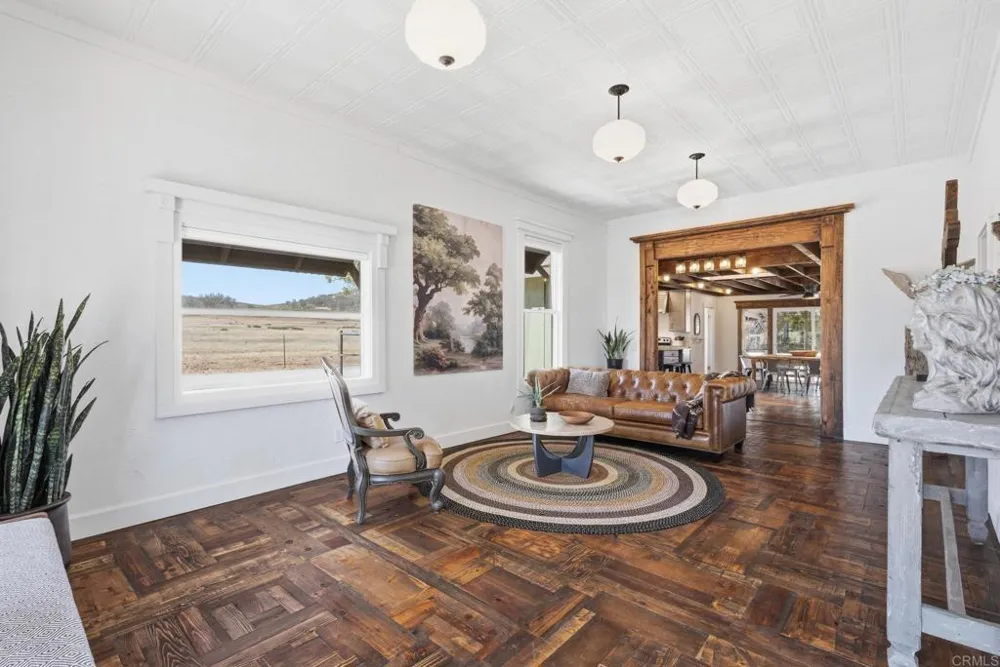 1077 Montecito Way Ramona, CA 92065