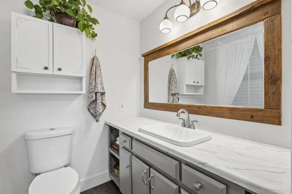 1077 Montecito Way Ramona, CA 92065