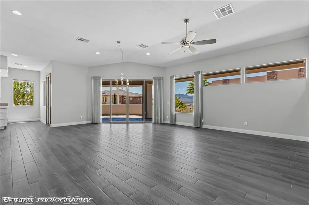 155 Seven Palms Way Mesquite, NV 89027
