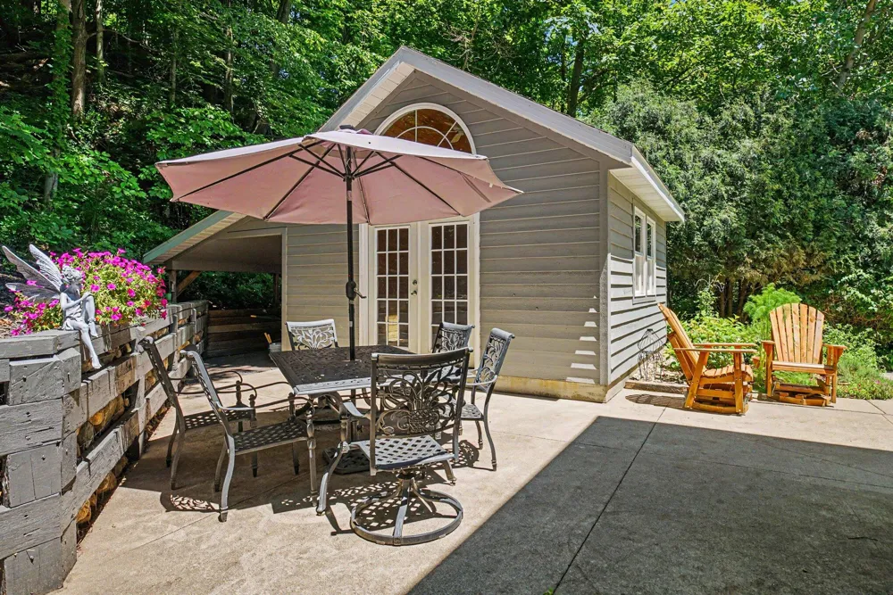 677 Tuttle Road Baroda Township, MI 49101