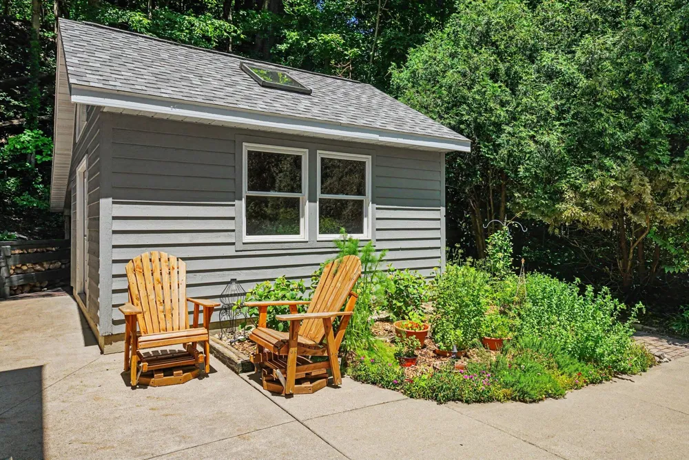 677 Tuttle Road Baroda Township, MI 49101