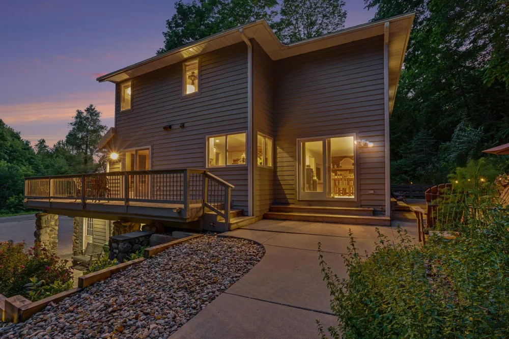 677 Tuttle Road Baroda Township, MI 49101