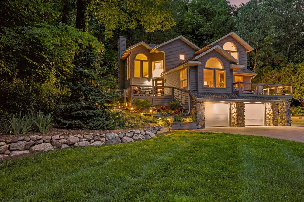 677 Tuttle Road Baroda Township, MI 49101