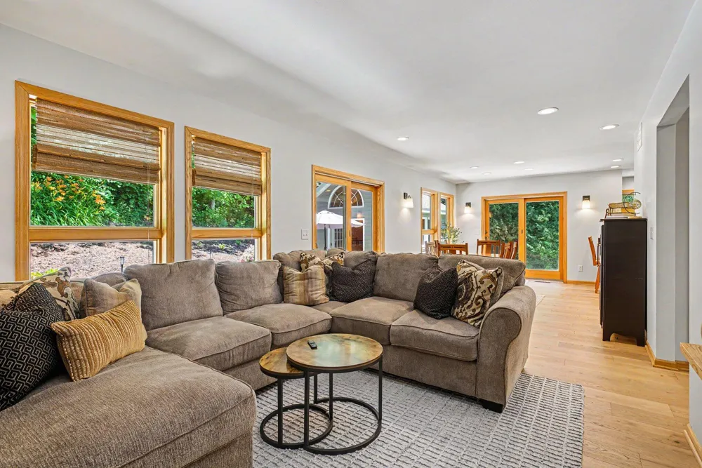 677 Tuttle Road Baroda Township, MI 49101