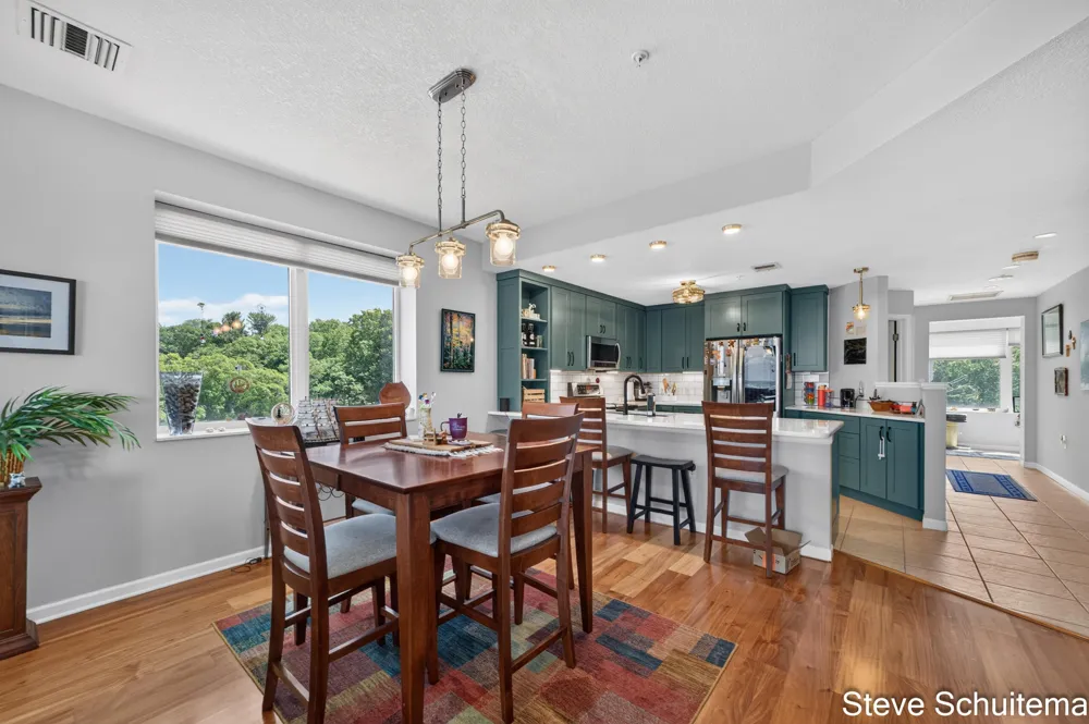 2964 Lakeshore Drive #E501 Muskegon City, MI 49441