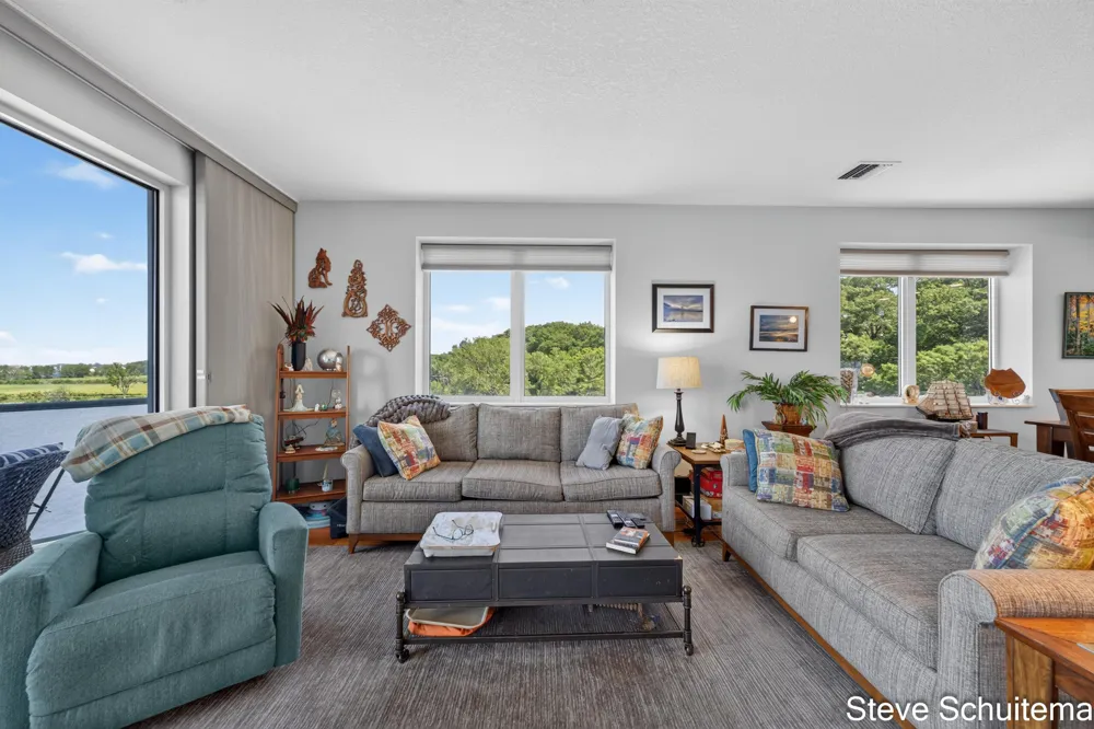 2964 Lakeshore Drive #E501 Muskegon City, MI 49441