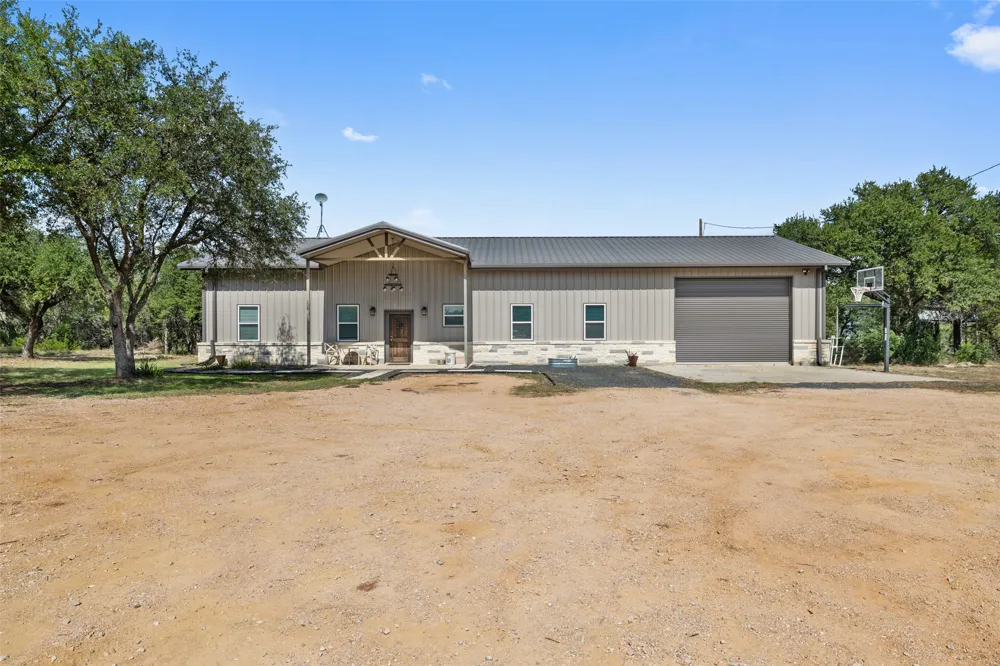 764 Stubbs Road Johnson City, TX 78636