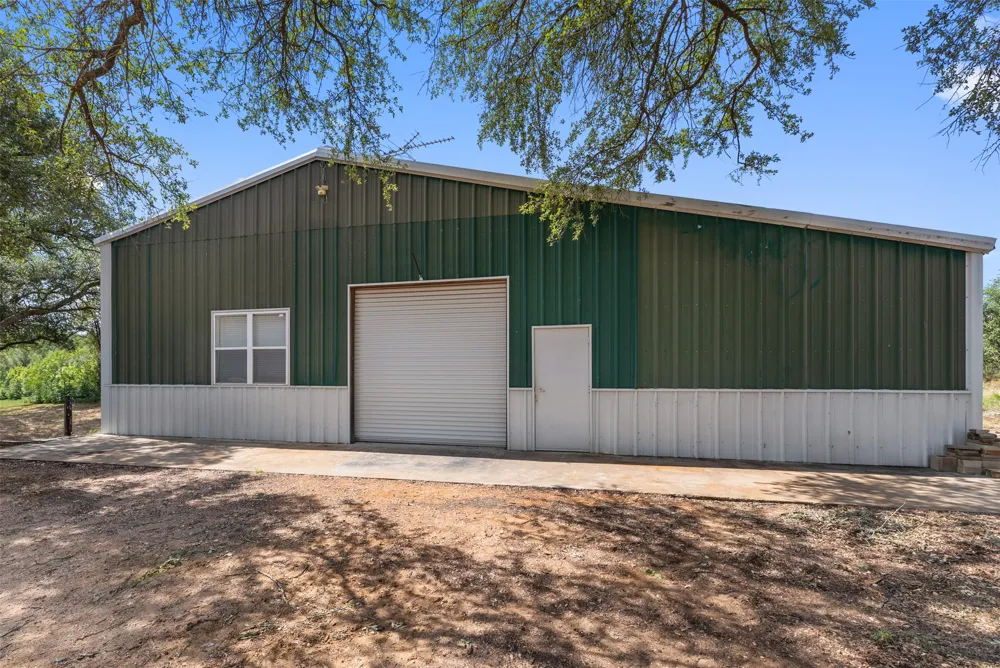 764 Stubbs Road Johnson City, TX 78636