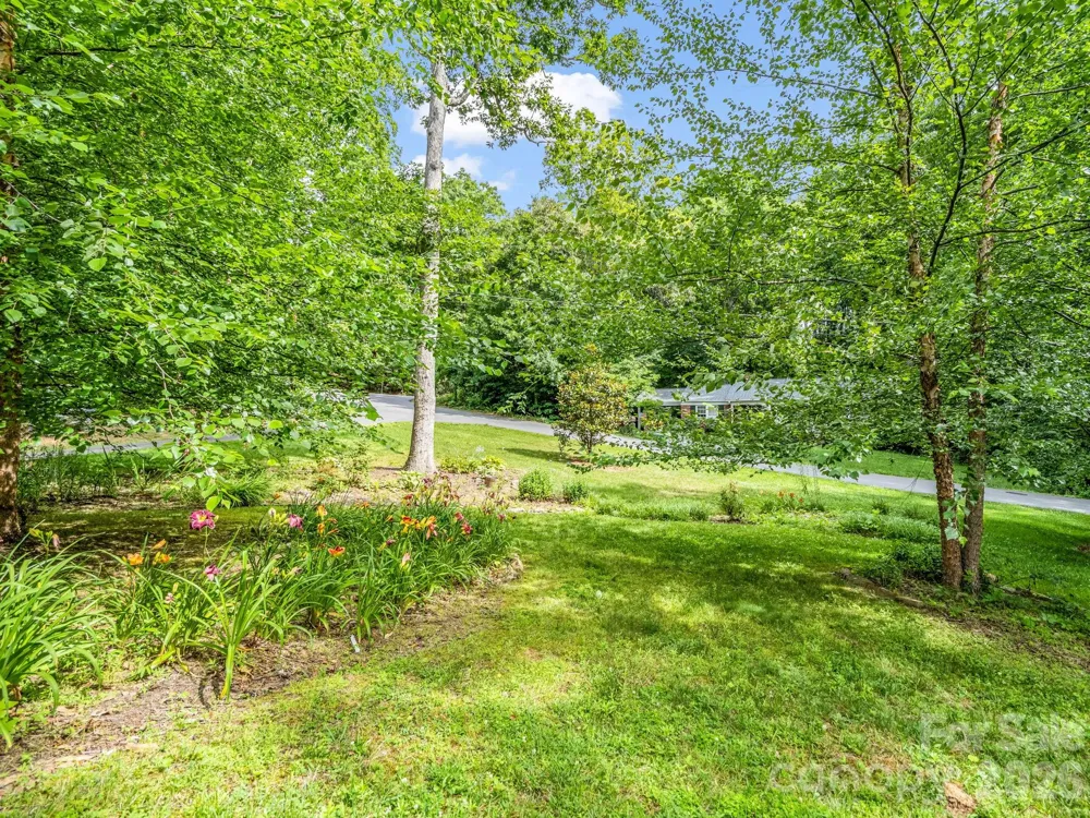 111 Dogwood Drive Black Mountain, NC 28711