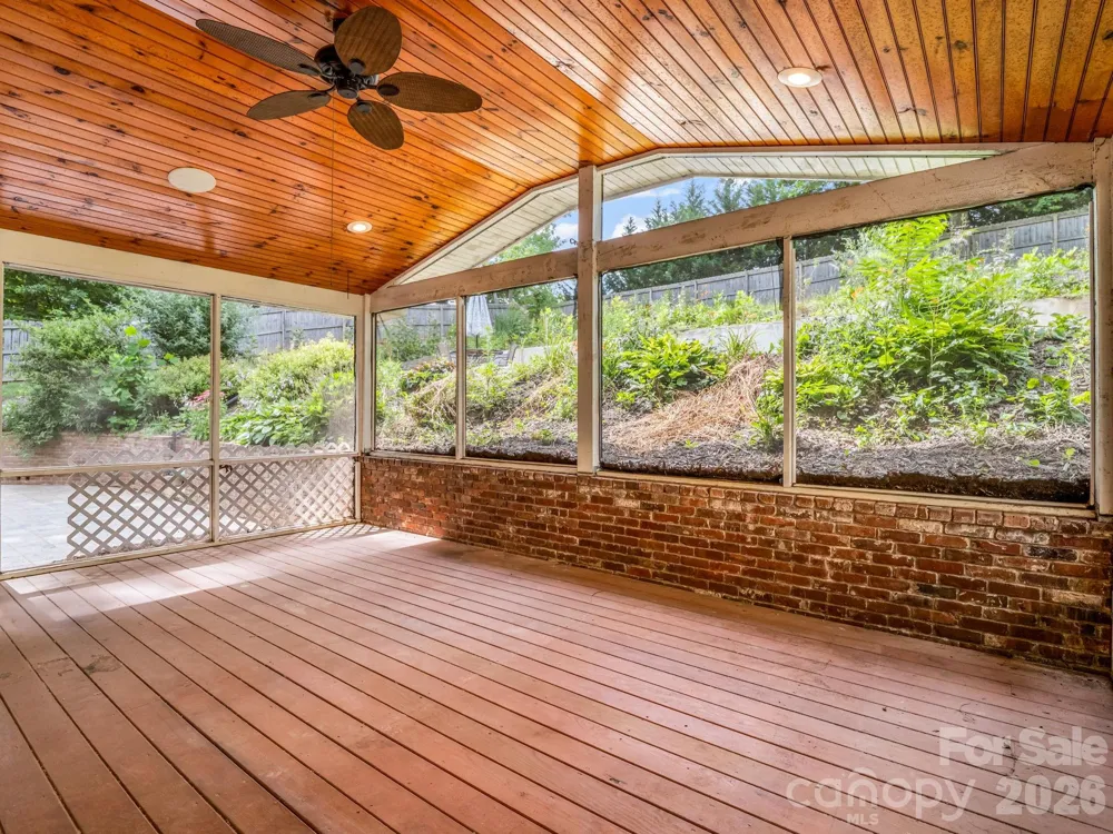 111 Dogwood Drive Black Mountain, NC 28711