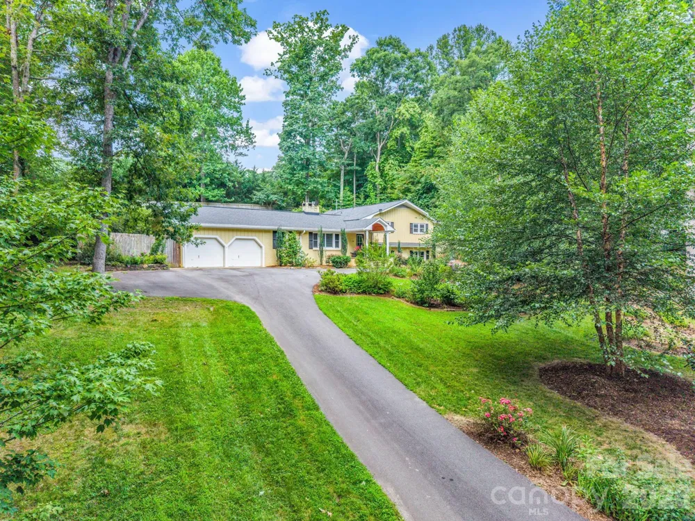 111 Dogwood Drive Black Mountain, NC 28711