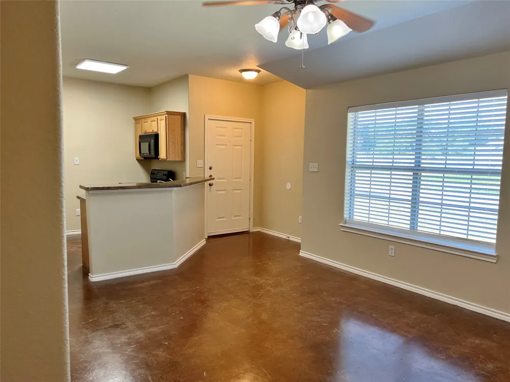 120 Sunburst Court Weatherford, TX 76087