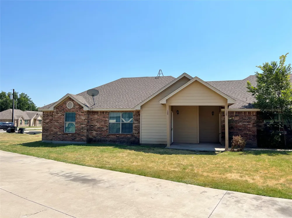 120 Sunburst Court Weatherford, TX 76087