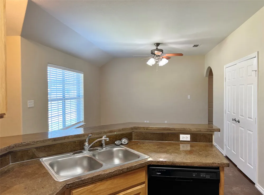 120 Sunburst Court Weatherford, TX 76087