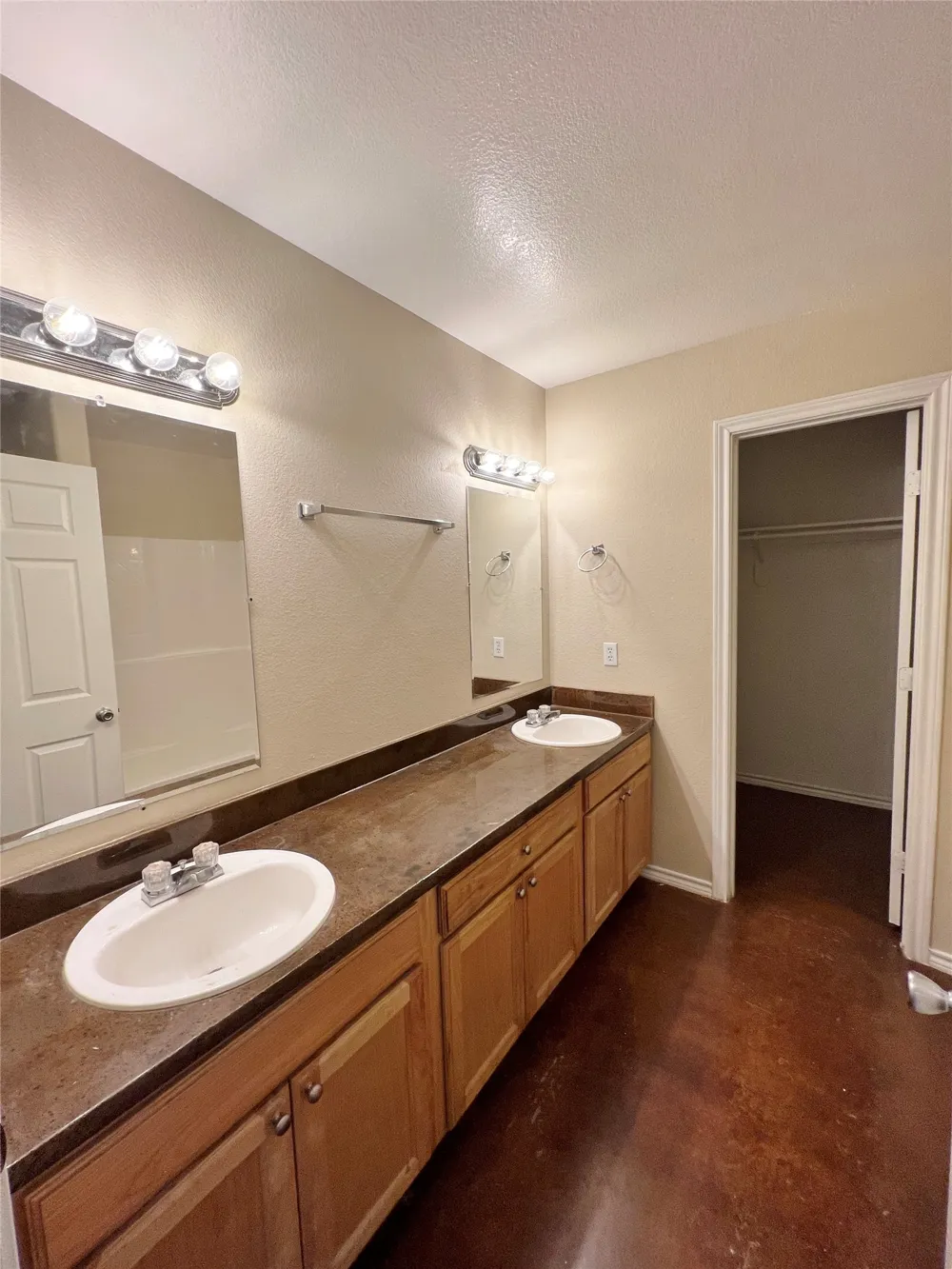 120 Sunburst Court Weatherford, TX 76087
