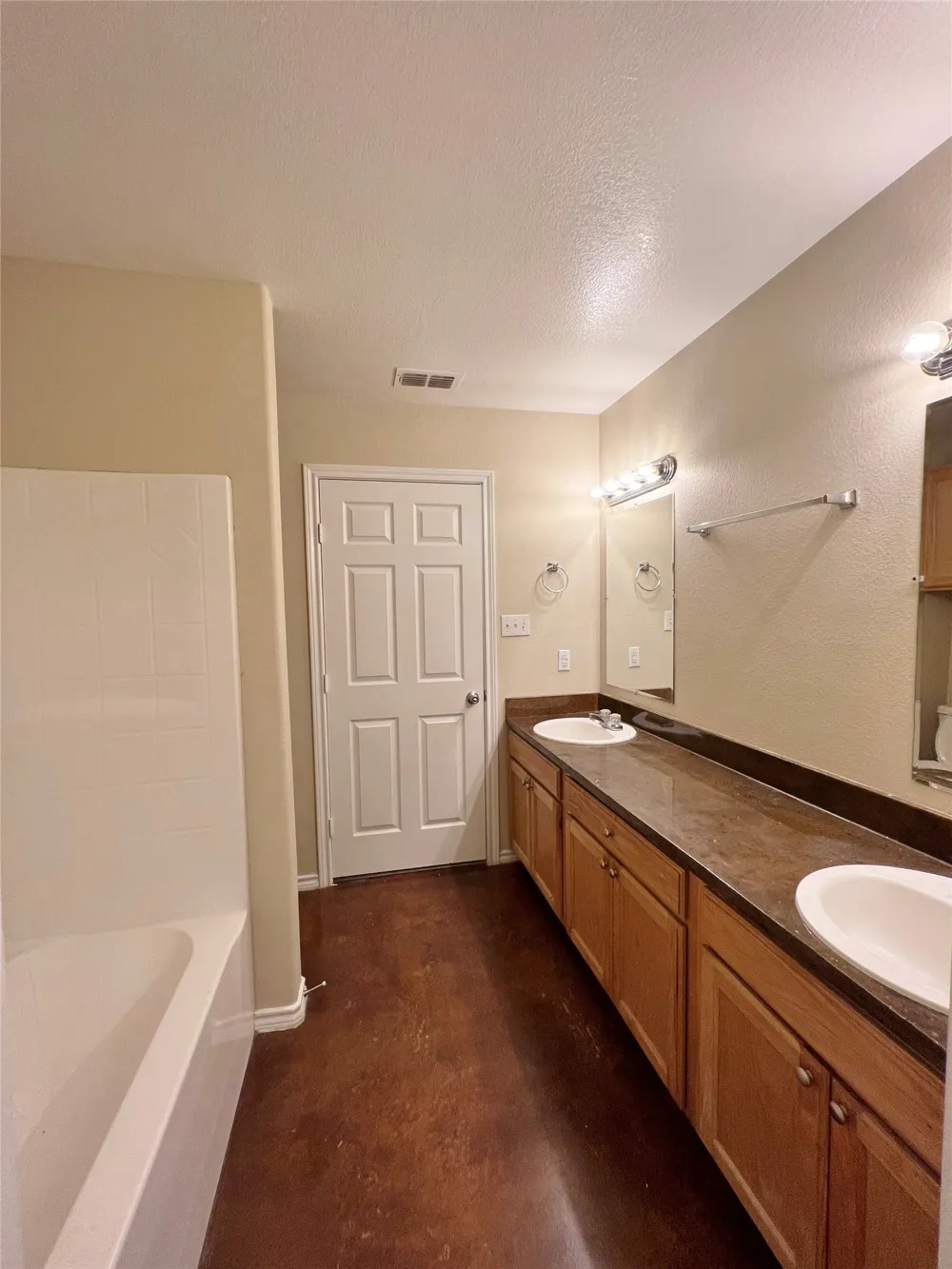 120 Sunburst Court Weatherford, TX 76087