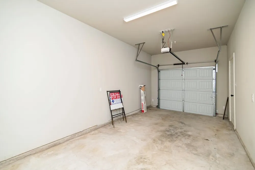 747 Harvest Moon Drive Venus, TX 76084