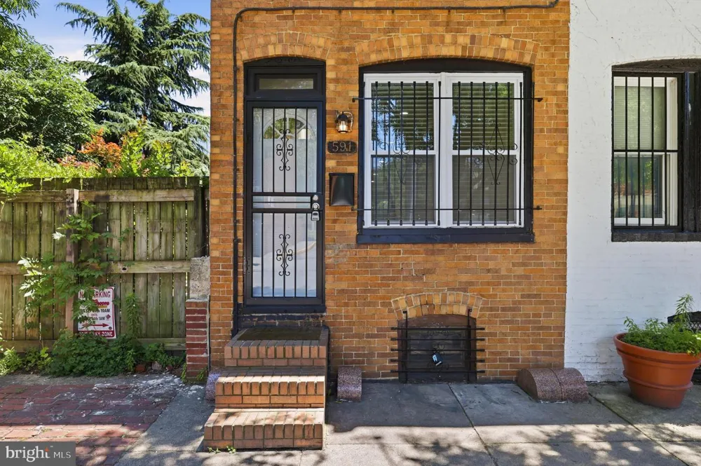 591 ORCHARD STREET Baltimore, MD 21201