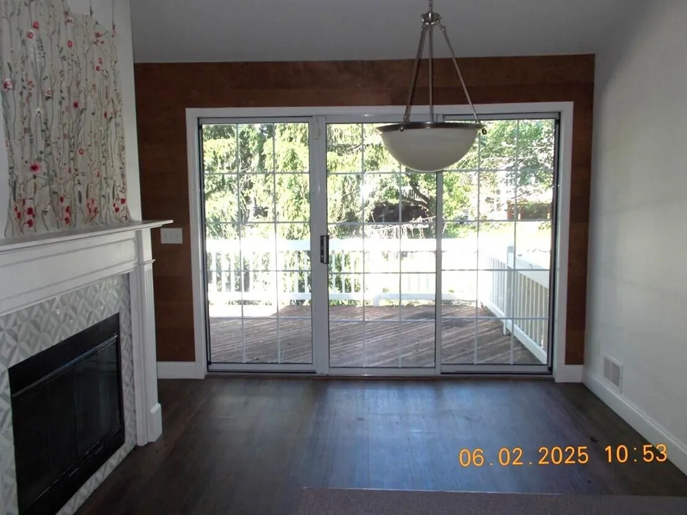 2304 Cleveland Way Canton, MI 48188