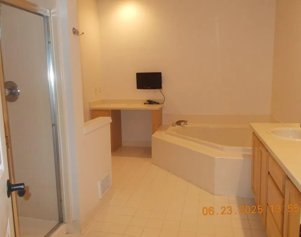 2304 Cleveland Way Canton, MI 48188