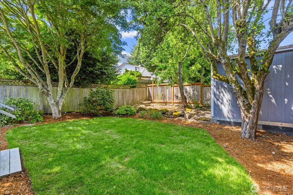946 83rd Street Seattle, WA 98103