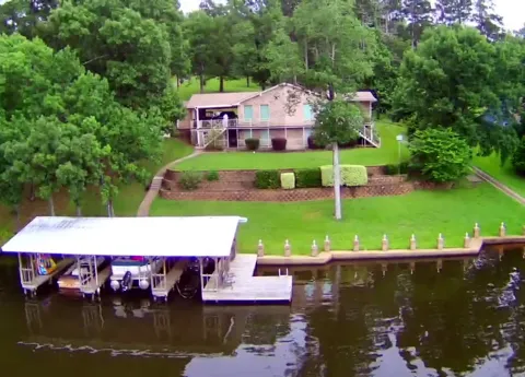 3073 EAST LAKE