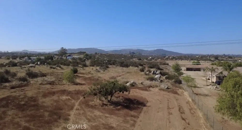 18365 Idaleona Perris, CA 92570