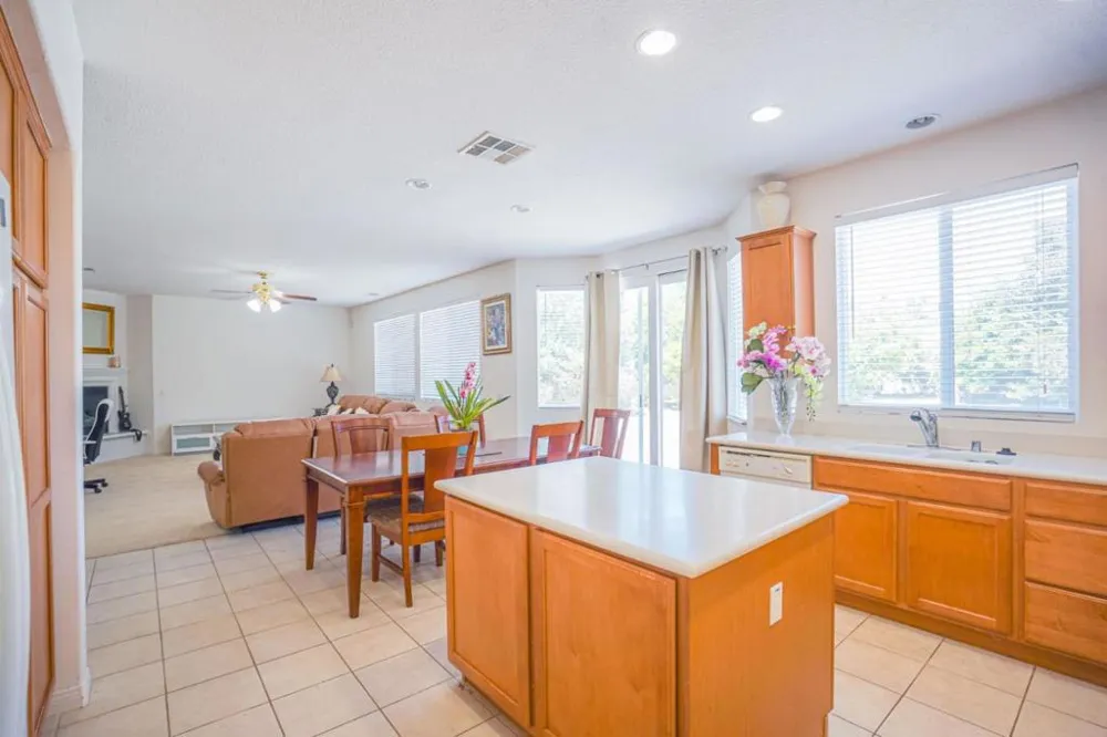 10708 DESERT VIEW PLACE Bakersfield, CA 93311