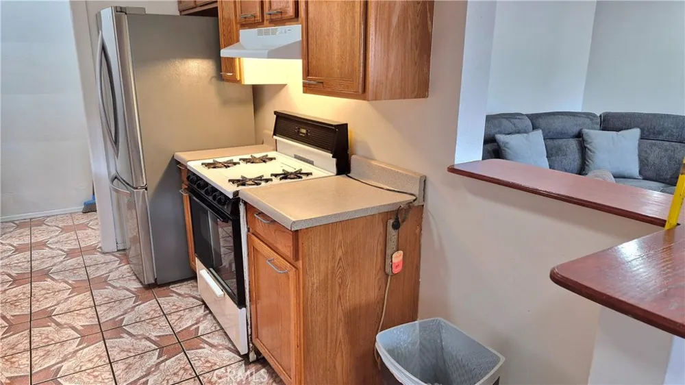 3661 Seabright Avenue Long Beach, CA 90810