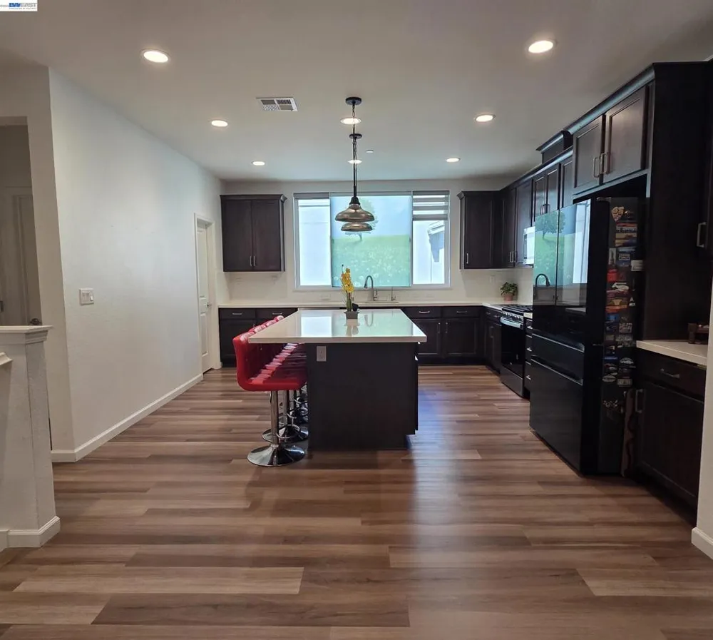 5585 Holly Bay Avenue Dublin, CA 94568