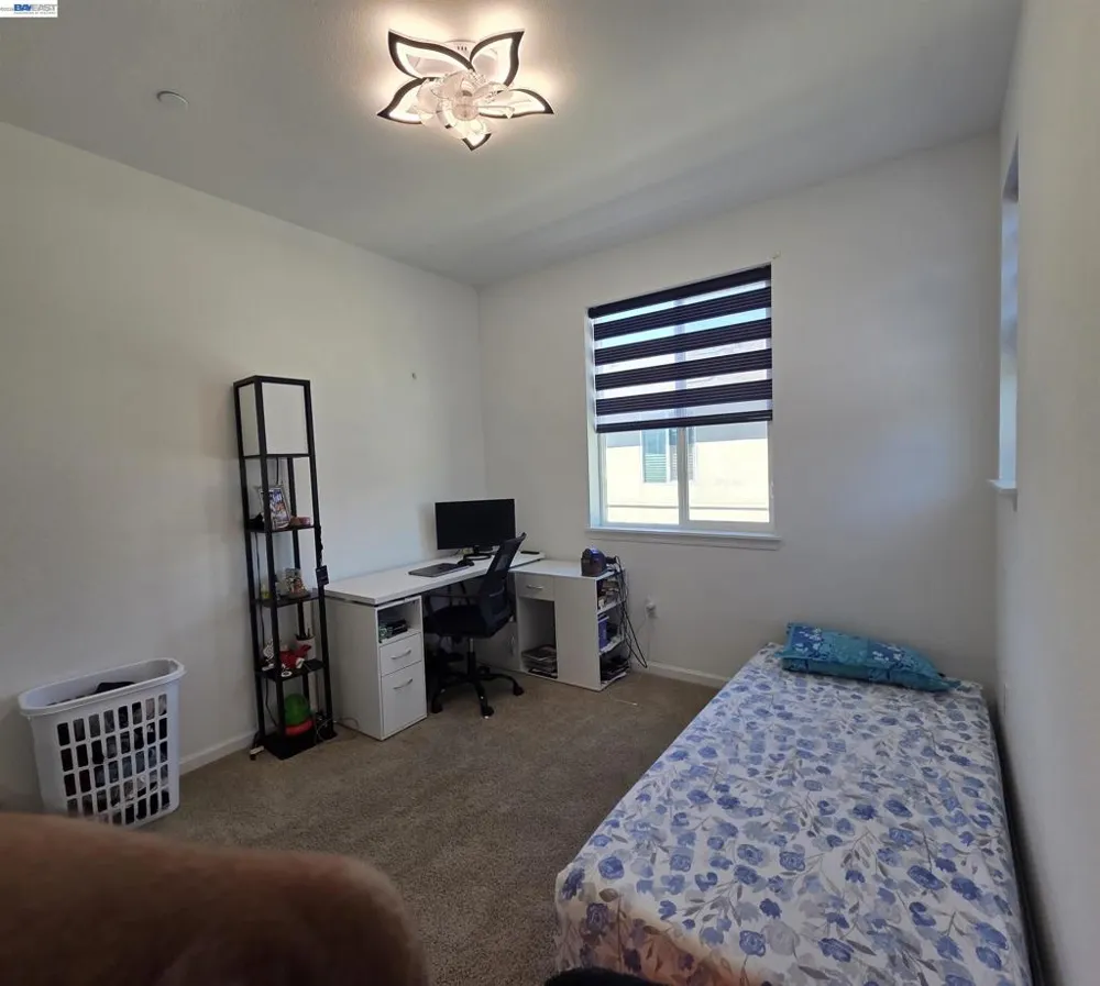 5585 Holly Bay Avenue Dublin, CA 94568