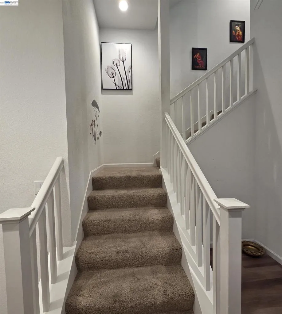 5585 Holly Bay Avenue Dublin, CA 94568
