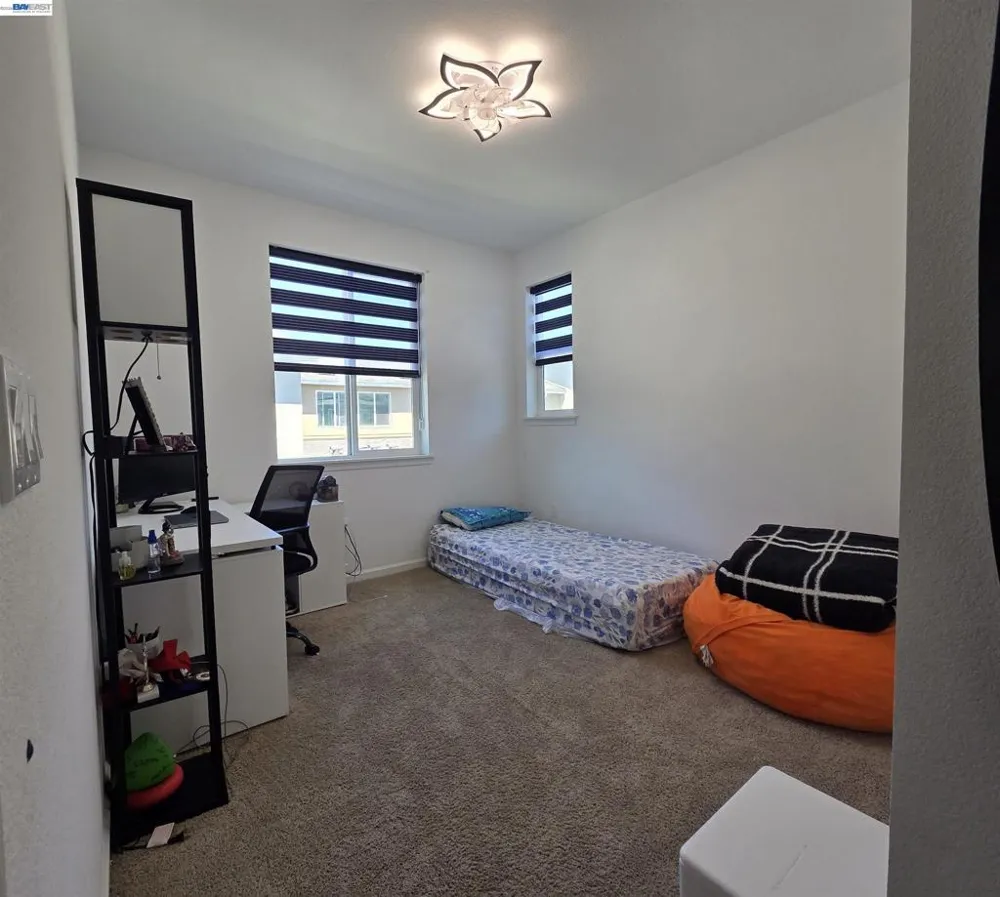 5585 Holly Bay Avenue Dublin, CA 94568