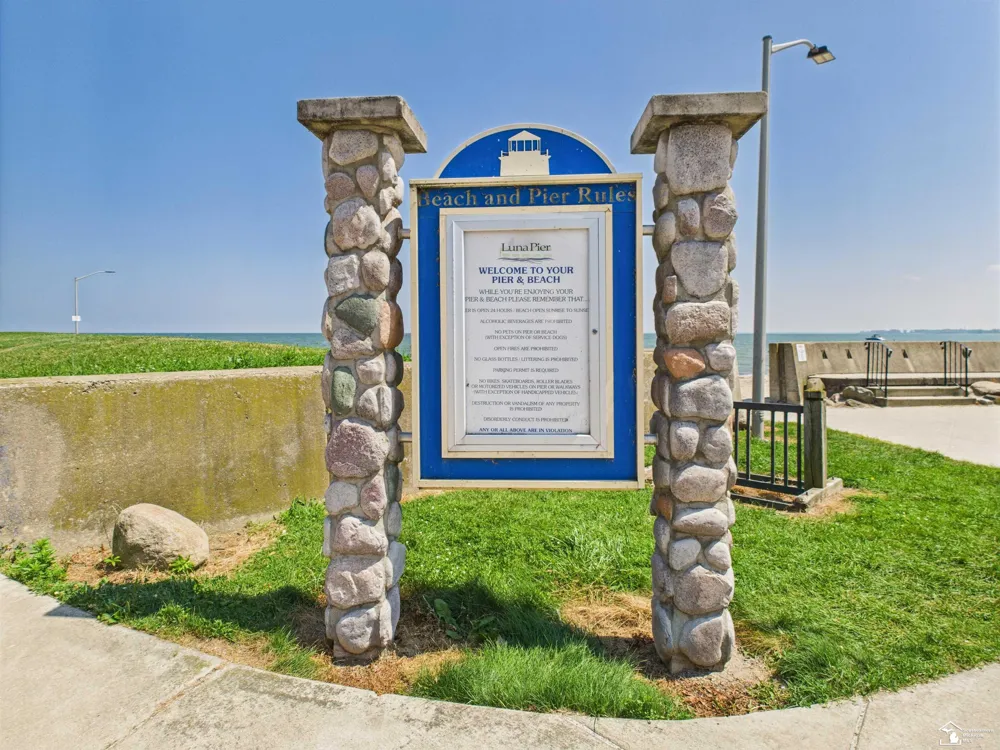 4356 14th Street Luna Pier City, MI 48157