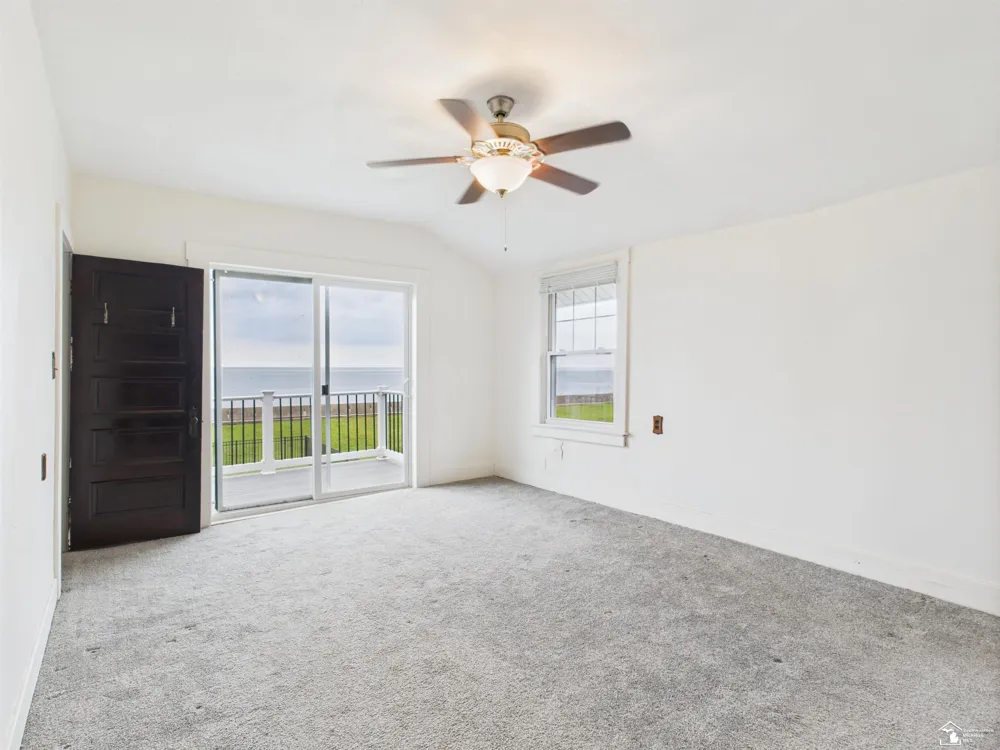 4356 14th Street Luna Pier City, MI 48157