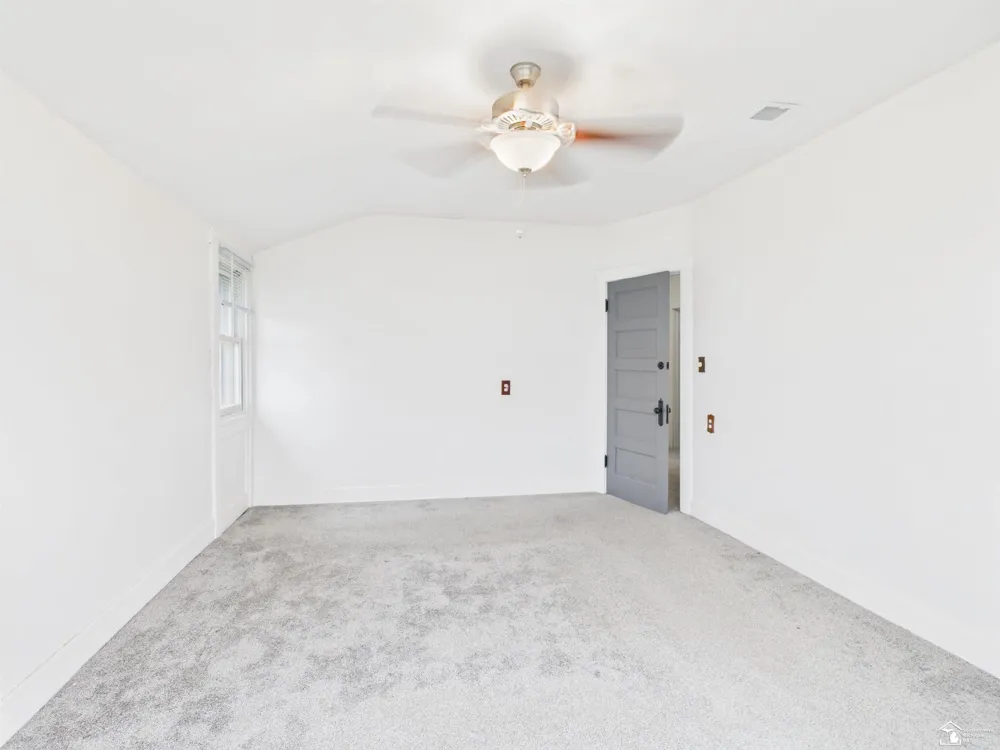 4356 14th Street Luna Pier City, MI 48157