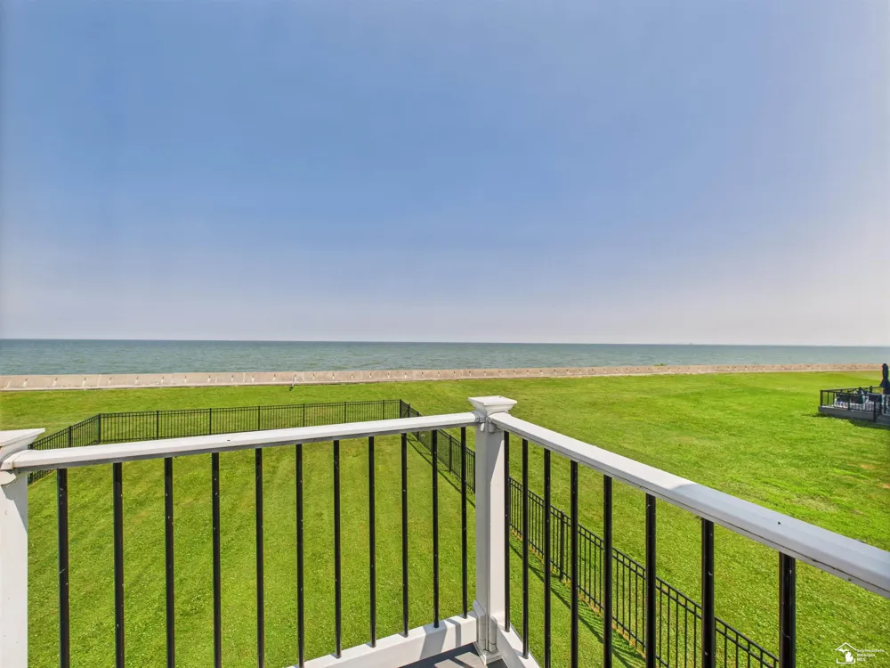 4356 14th Street Luna Pier City, MI 48157