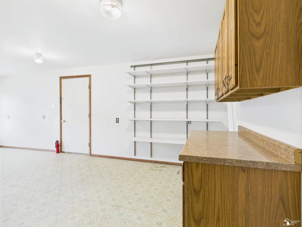 4356 14th Street Luna Pier City, MI 48157