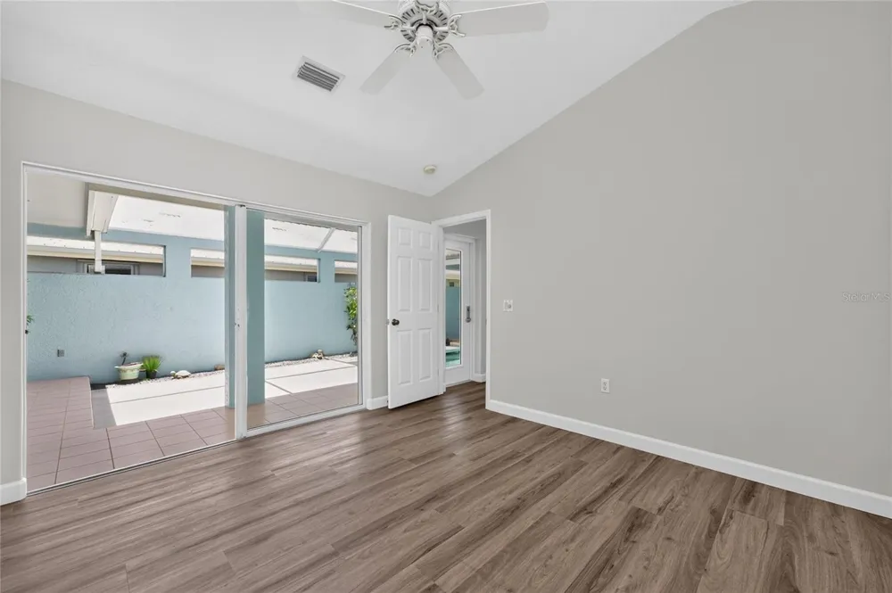 1251 HARBOR TOWN WAY Venice, FL 34292