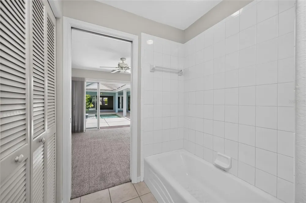 1251 HARBOR TOWN WAY Venice, FL 34292