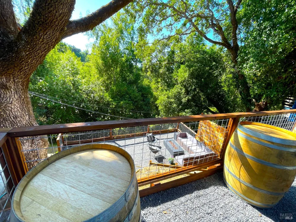 242 Vila Road Forestville, CA 95436