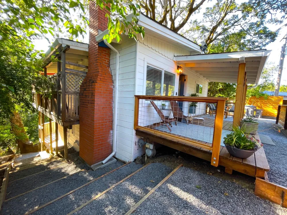 242 Vila Road Forestville, CA 95436