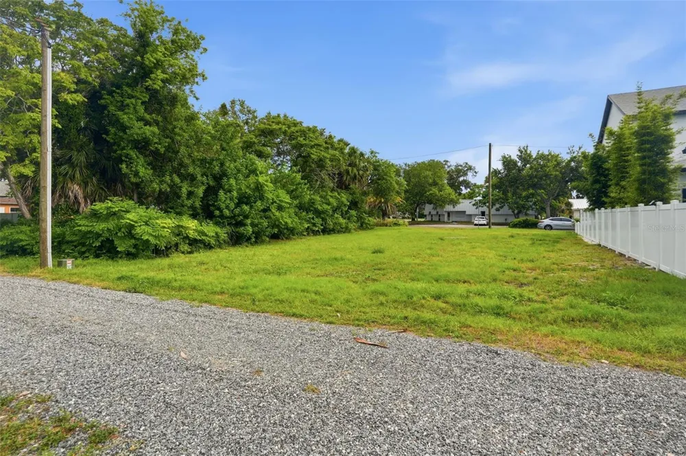 5964 CENTRAL AVENUE New Port Richey, FL 34653