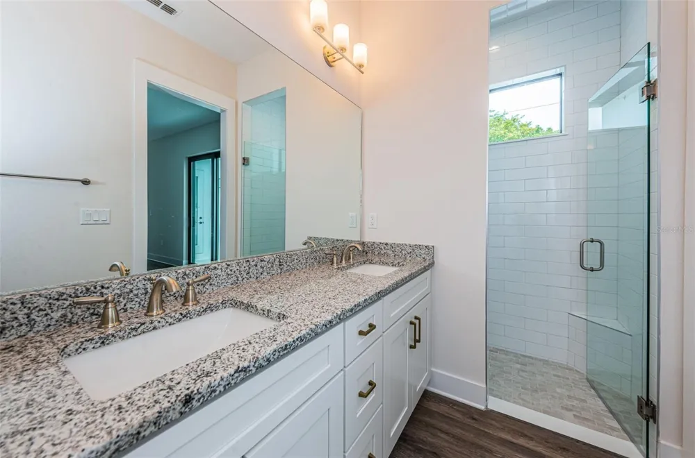 5964 CENTRAL AVENUE New Port Richey, FL 34653