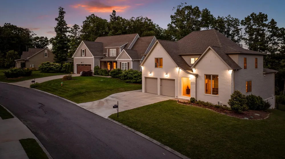 3520 Sweetshrub Way Signal Mountain, TN 37377